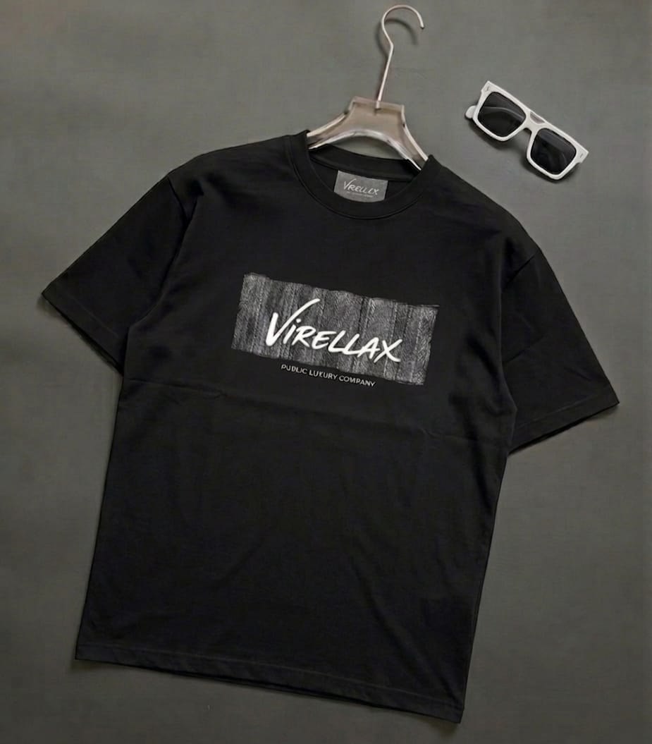 Oversized T-shirt with a Future Network design